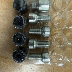 2018-2024 Tiguan Wheel Locks