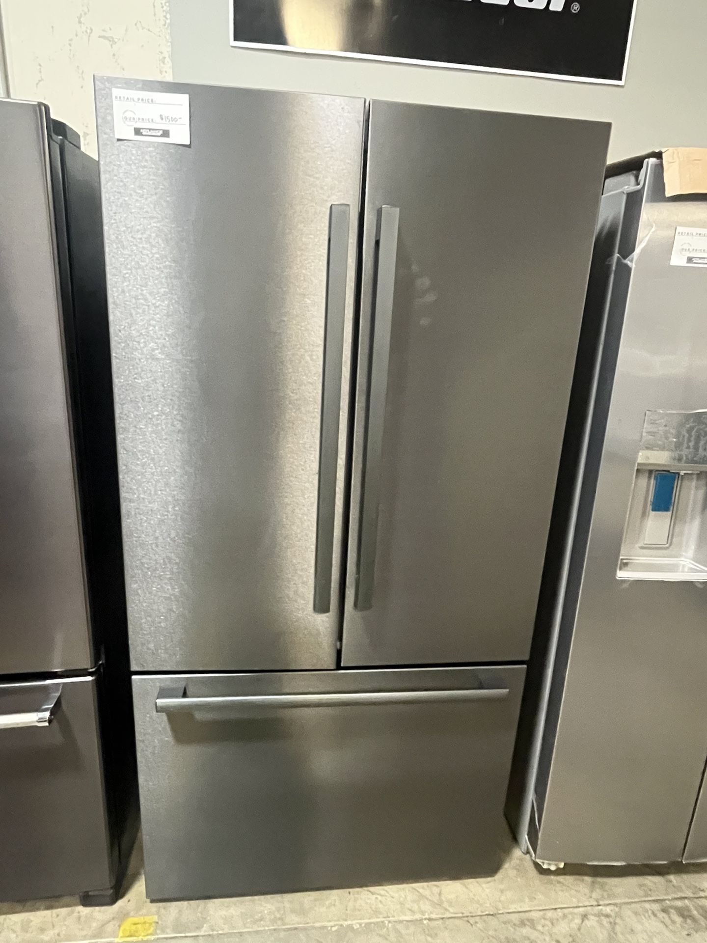 BOSCH BLACK STAINLESS COUNTER DEPTH FRENCH DOOR