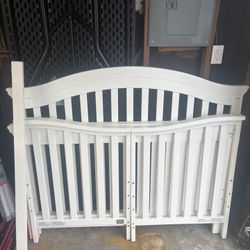 Kids Crib. 