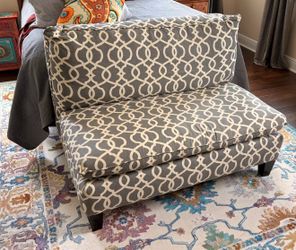 Love seat/settee
