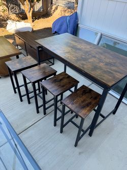 Dinner table small