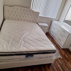 BEDROOM SET  // JUEGO DE DORMITORIO  🆕️ 