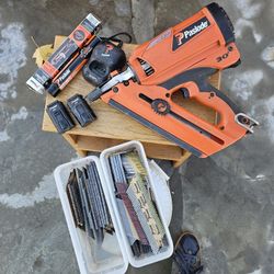 Paslode Lithium Ion Framing Nailer With Extras. 