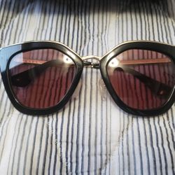 Women's Authentic Prada Sunglasses $50. Pickup In Oakdale 
