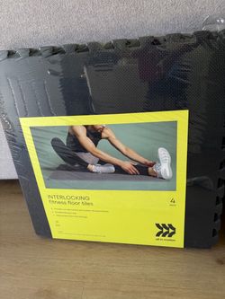Interlocking fitness floor tiles