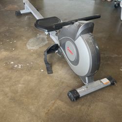 Rowing Machine 