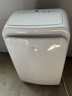 Insignia Portable AC w/ Remote
