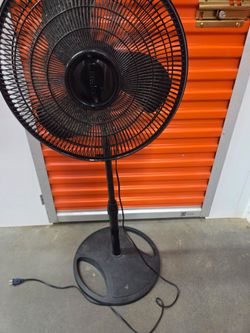 Lasko standing black fan
