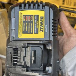 Dewalt 6-amp Charger 