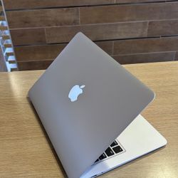 Apple MacBook Air 13” i5/4GB/256GB SSD $180 