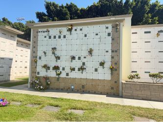 Niche-Outdoor-Garden