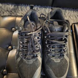 Champion Men Shoe Size 6.5