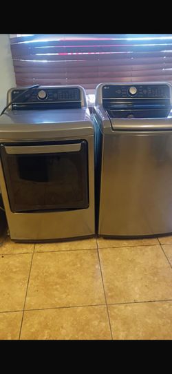 LG Washer and Dryer Set