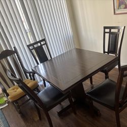 Dining Set . Price Including Delivery 
