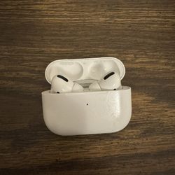 AirPods Pro  (Best Offer Get It)