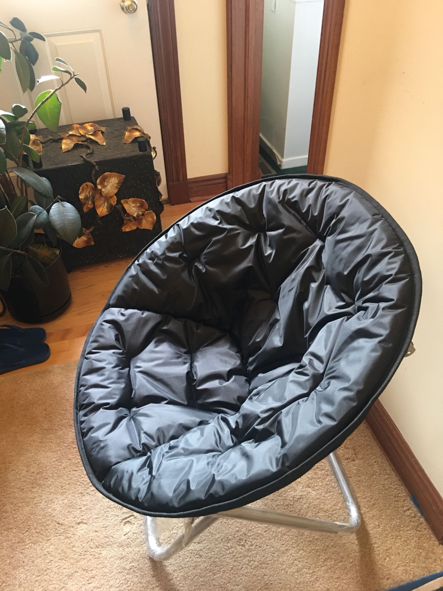 Papasan chair brand new in packing