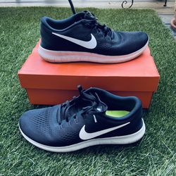Blk Nike Running Shoes Sz 9.5