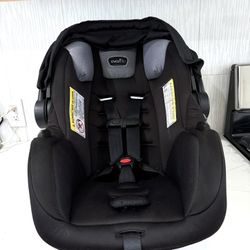 LIKE NEW-EVENFLO PIVOT MODULAR TRAVEL SYSTEM WITH LITEMAX - CARSEAT & BASE ONLY