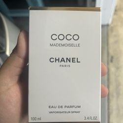 Coco Mademoiselle Chanel Paris 