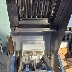 Commercial Electric Fryer.