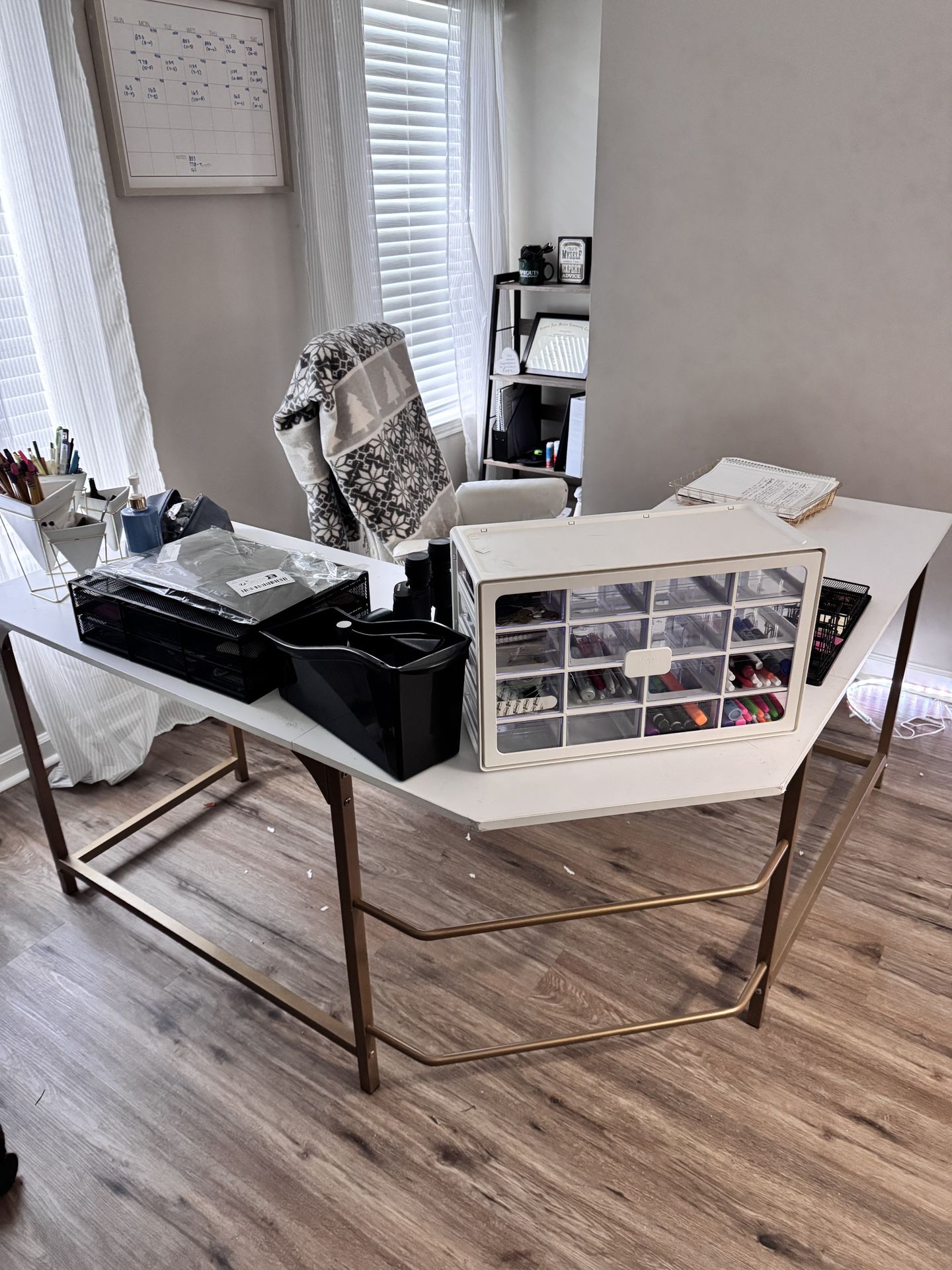 Modern Desk