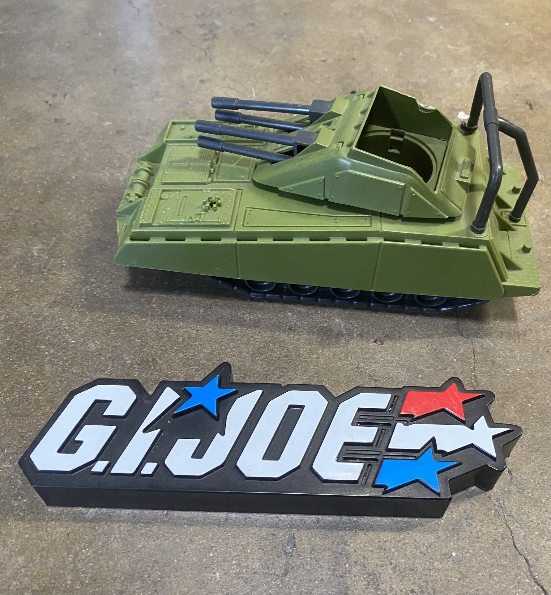 GI JOE COBRA ARMADILLO TANK VINTAGE 80s 1983