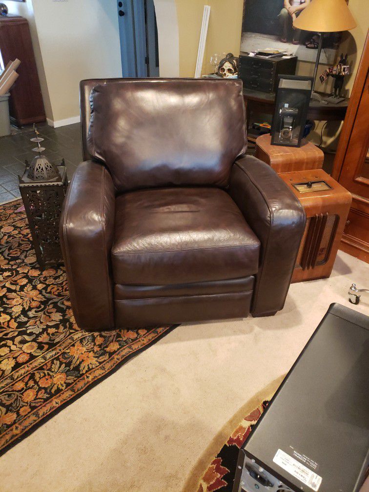 Real Leather Recliner Chairs $250 For The Pair