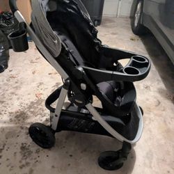 Graco Modes Pramette Stroller in the color Ellington.