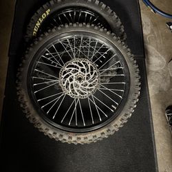 Surron  Warp9 16/Stock19 Front Rims and Tires