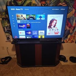 55 In Roku Tv With Stand