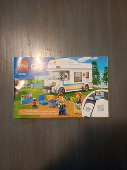 LEGO City Holiday Camper Van (60283)