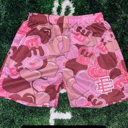 1:1 RANDOM ASSORTMENT OF EE SHORTS