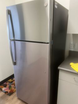 GE REFRIGERADOR   (POMONA)