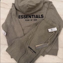 Essentials dark grey set