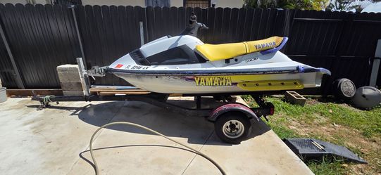 Yamaha jet sky