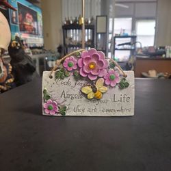 "Look For Angels zin Your Life Tey Are Everywhere" Hanging Plaque By Greenbrier International 6.75"x5"