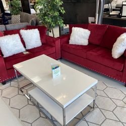 Cinderella red velvet sofa loveseat ❤️✨ we have delivery 🚛👍🏼 only $49 down 👏🏼 (Price:$899)