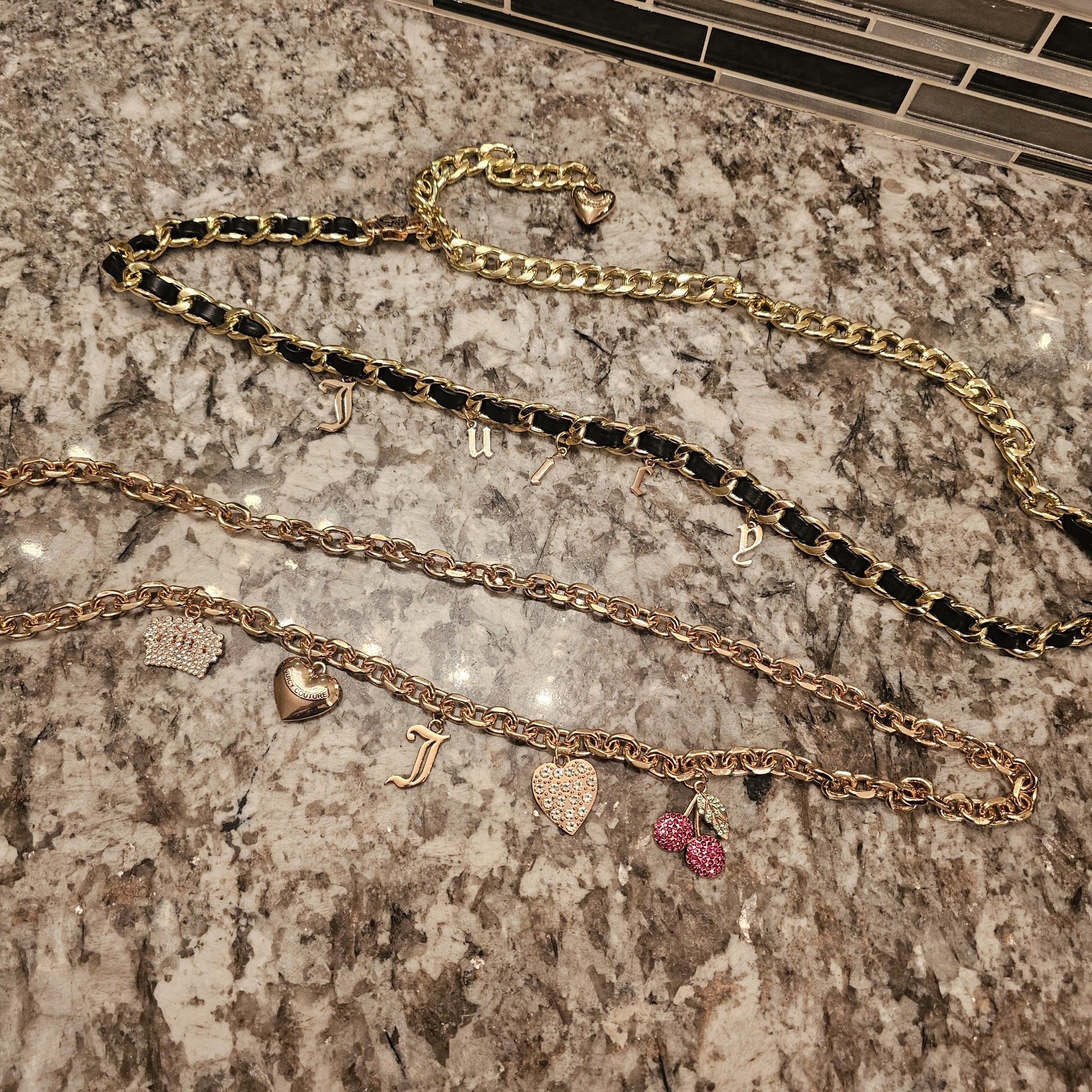 Juicy chain belts