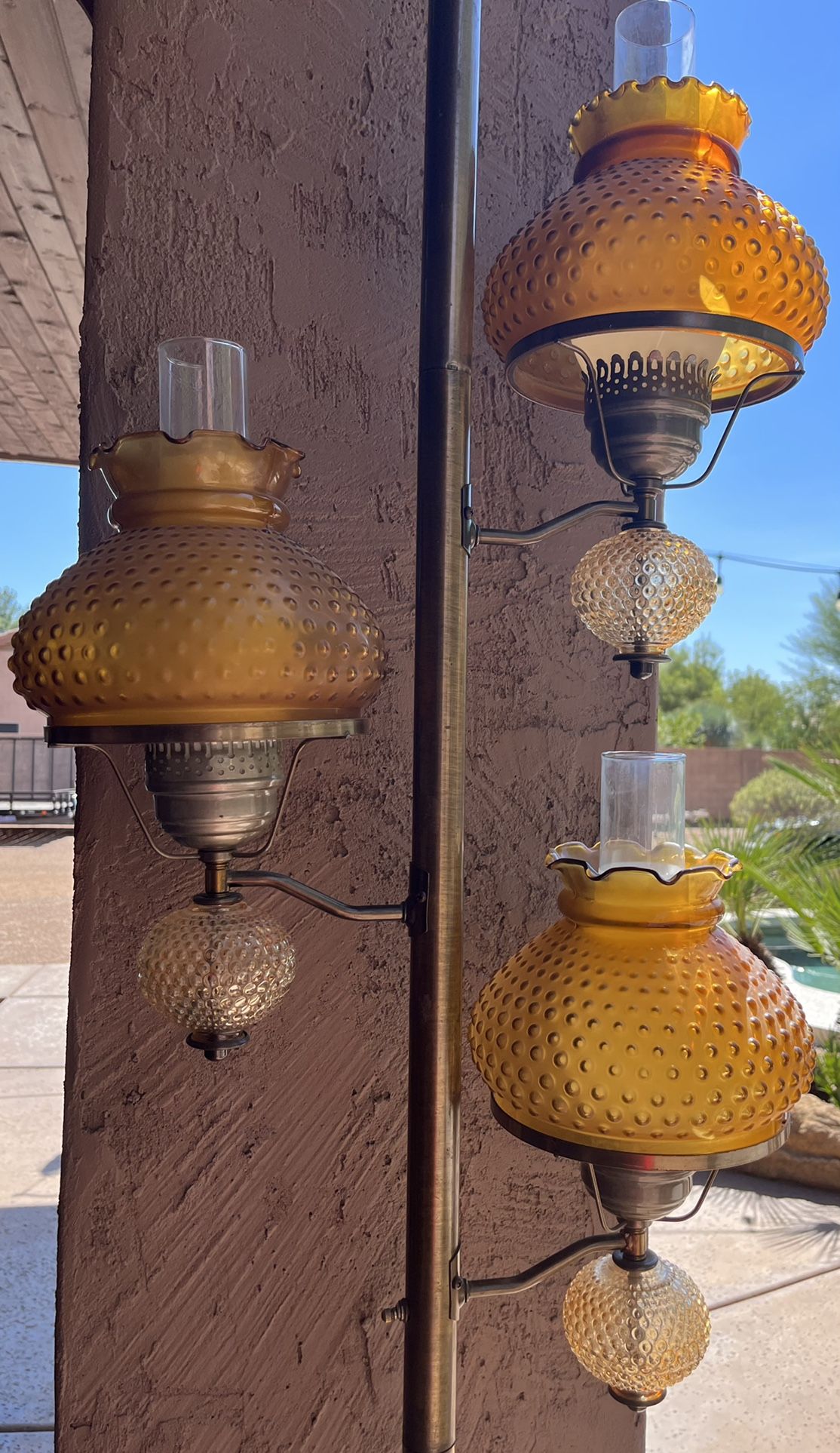 VTG Mid Century Modern Retro Tension Pole Lamp Amber Hurricane Shades 1960's