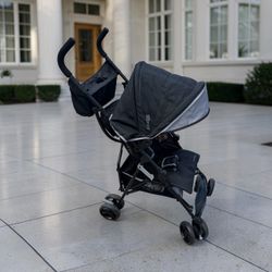 Ingenuity 3D Mini Convenience Travel Stroller! Easy to fold. Great condition! Retails $69.99