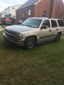 Chevy tahoe 2004 wwary clean car