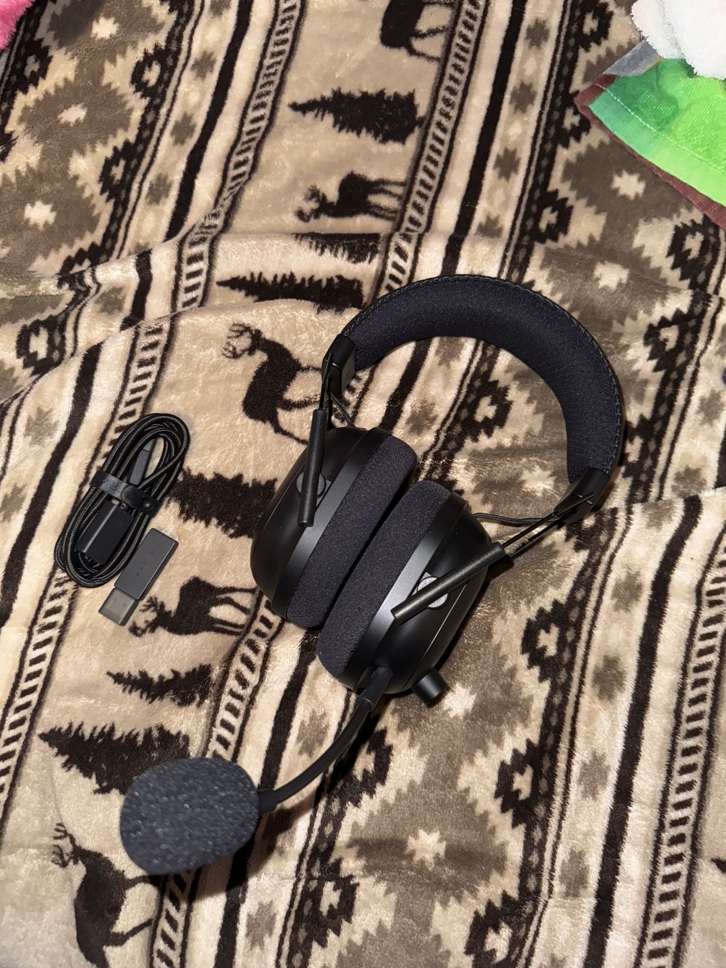 Razer - BlackShark V2 Pro (2023) Wireless Esports Gaming Headset for PC, PS5, PS4, Switch