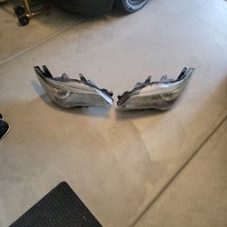 2015 Toyota Camry Headlights