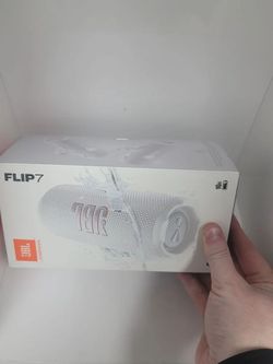 JBL - FLIP 7 Portable Waterproof And Drop-Proof Speaker (Brand New) White