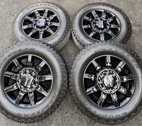 Gmc Sierra AT4 2500/3500 Factory Wheels Tires
