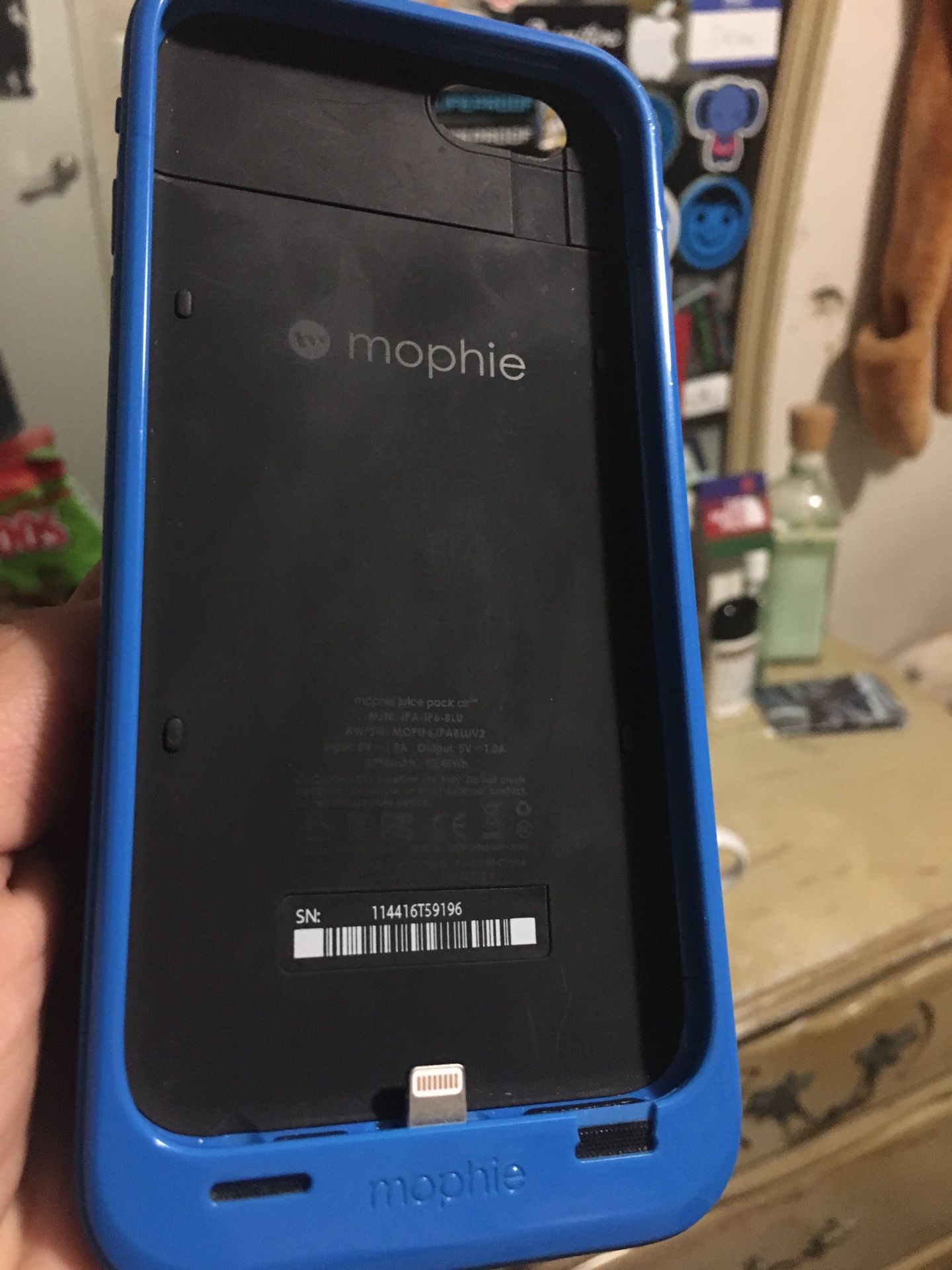 iPhone Mophie charging case