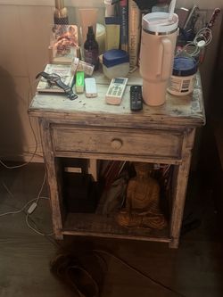Free nightstand