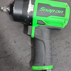 Snap On 1/2 Air Impact 