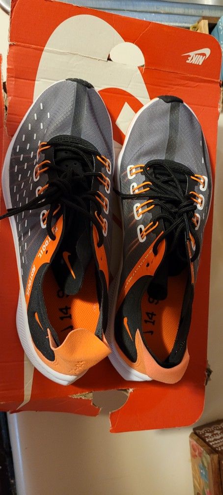 Women's Nike Exp-x14 Se