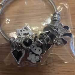 Kuromi Braclet